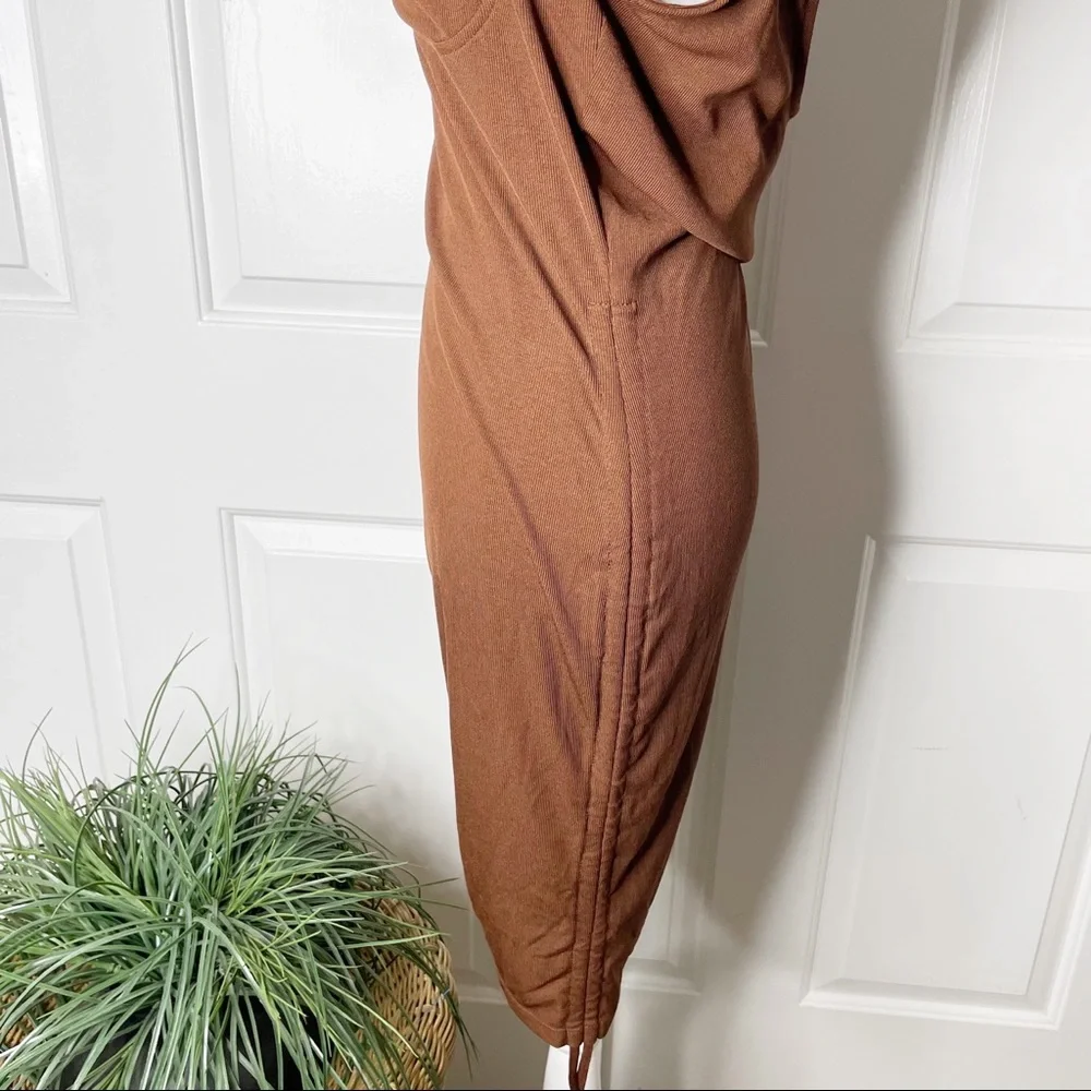 J.O.A side ruched bodycon dress (L) - Picture 8 of 14